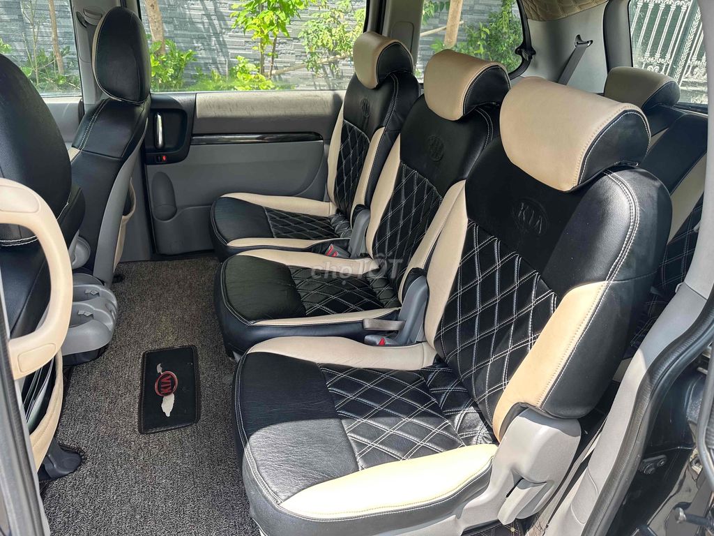 Kia Carnival 2010 - 155 km đời 2010 fom mới xe đẹp. Mua bán Ô tô tại Quận 8 Tp Hồ Chí Minh được đăng bởi Nguyễn Văn Tâm hình 7