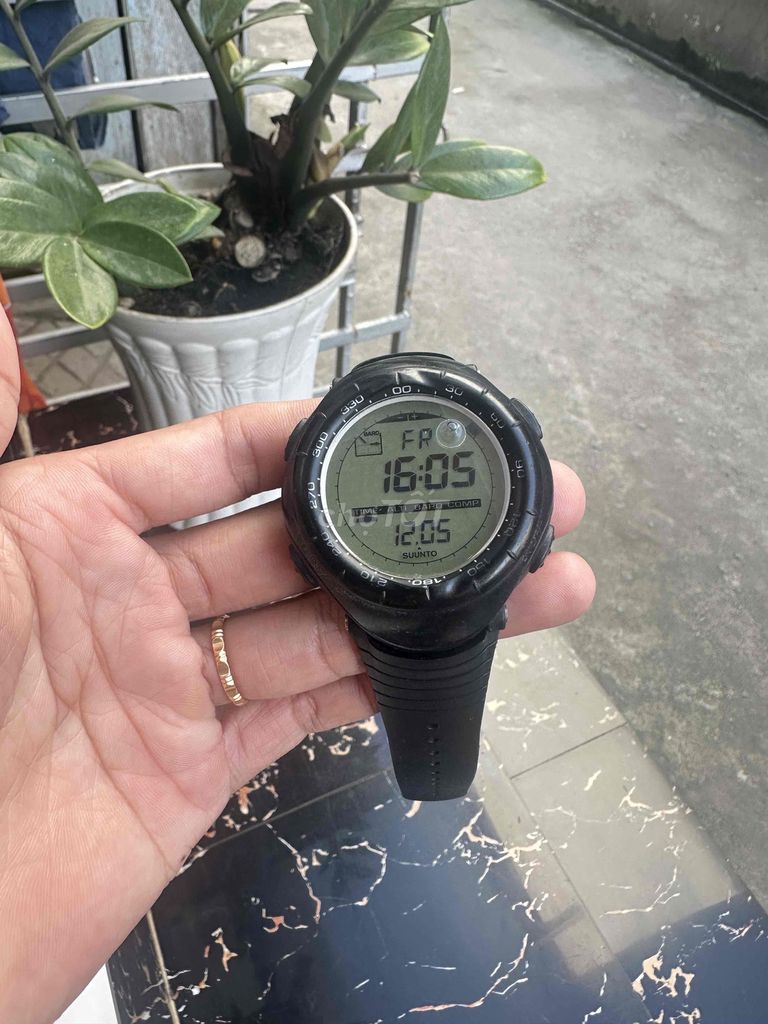 Đồng hồ Suunto Unisex Cao su Đen. Mua bán Đồng hồ tại Thị xã Tân Châu An Giang được đăng bởi Đồng hồ thai trần hình 1