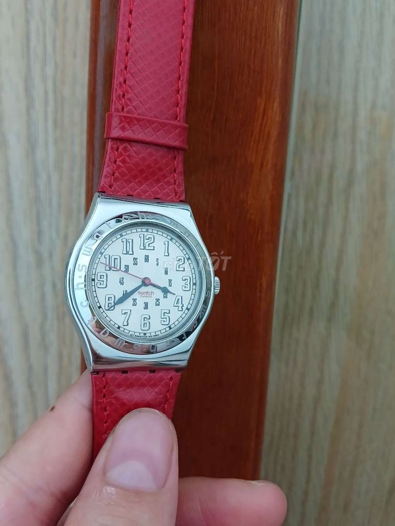 Đồng hồ hiệu SWATCH máy Thụy Sỹ. Mua bán Đồng hồ tại Quận 10 Tp Hồ Chí Minh được đăng bởi Nguyễn nữ thuý linh hình 2