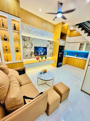 Nhà phố 36 m² · 3 PN · Ngõ 151 Nguyễn Đức Cảnh