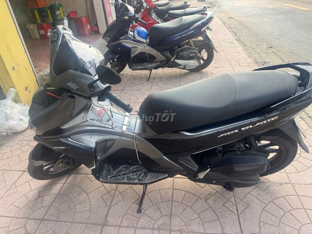 Honda Air Blade 125cc 2018 серо-чёрный 40000 км