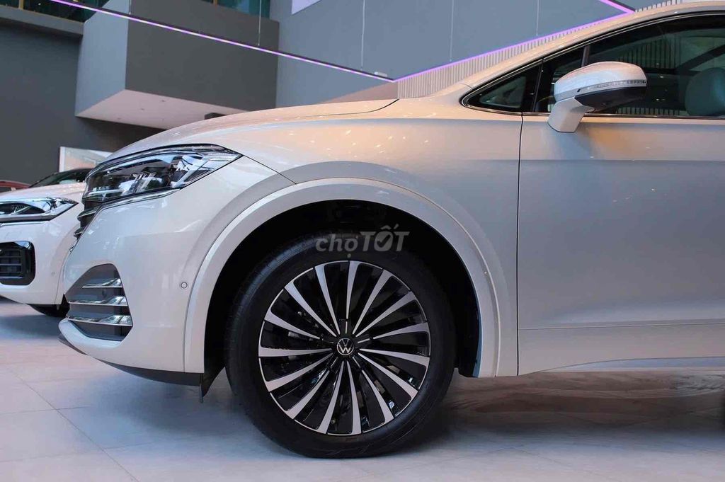 Volkswagen Viloran Luxury  2024 Bạc Kem. Mua bán Ô tô tại Thành phố Đà Lạt Lâm Đồng được đăng bởi Hưng Messi Bán Xe Đức hình 3