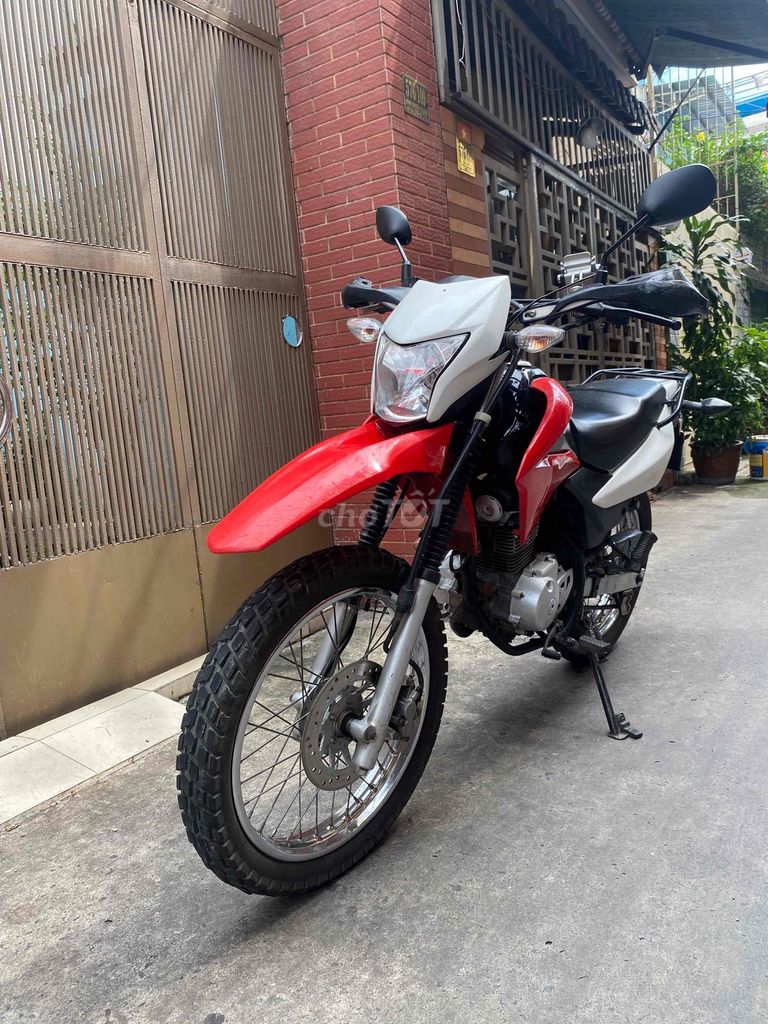 Honda XR 150 xe rất rất êm. Mua bán Xe máy tại Quận 4 Tp Hồ Chí Minh được đăng bởi Tan hình 7