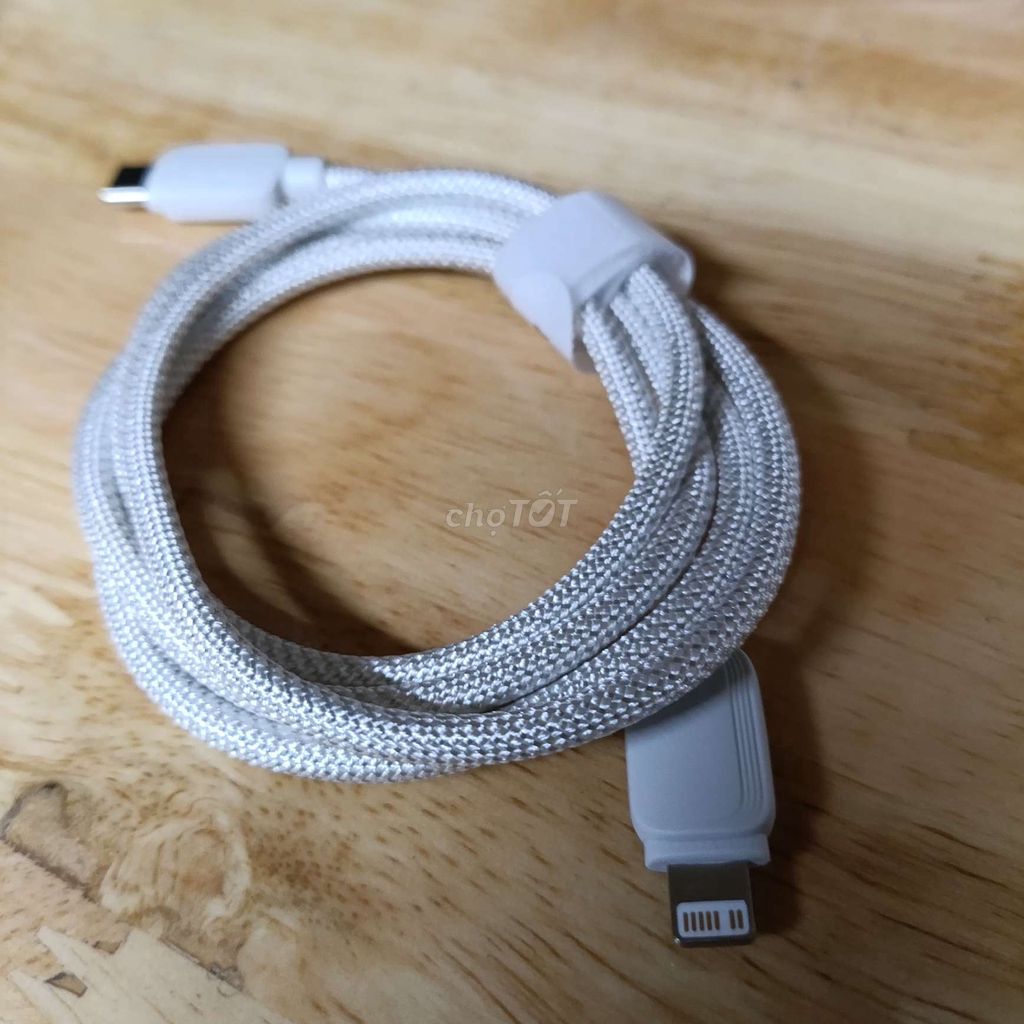 Cáp sạc nhanh IPhone 14 pro max 27W. Mua bán Phụ kiện (Màn hình, Chuột...) tại Thành phố Thủ Đức Tp Hồ Chí Minh được đăng bởi Cũ Giá Rẻ hình 1