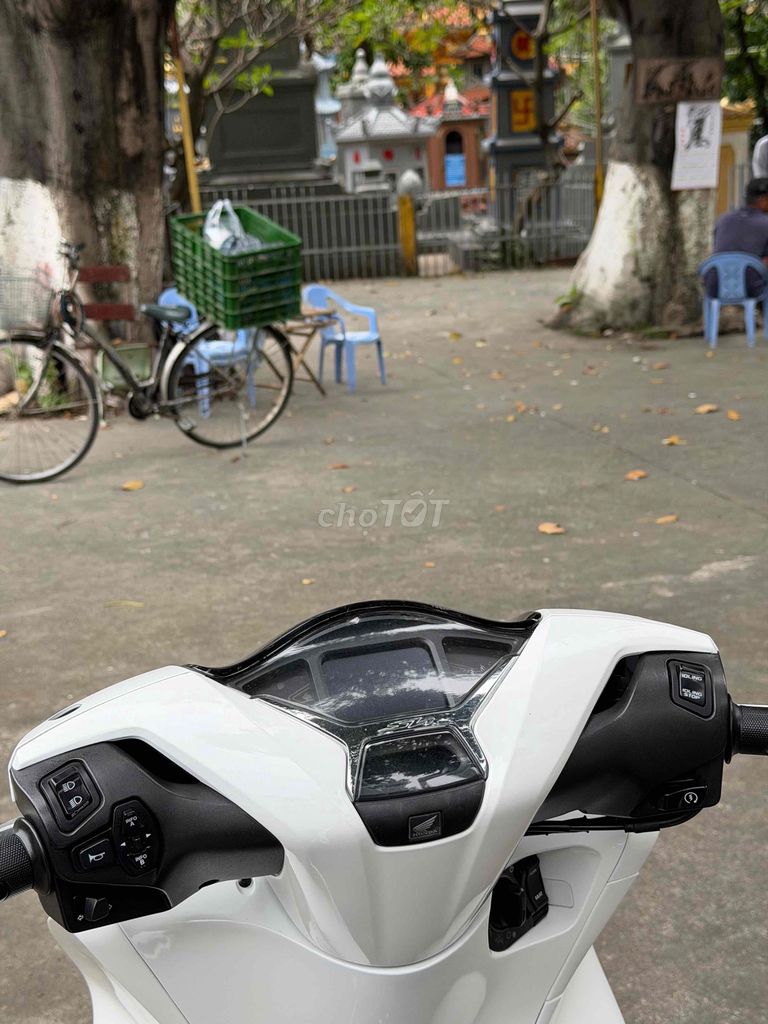 HT GÓP ĐẬU💯Sh 125 BSTP 9chủ Xe Đẹp Ít Đi Bán & GL. Mua bán Xe máy tại Quận Tân Bình Tp Hồ Chí Minh được đăng bởi CươngCương hình 10