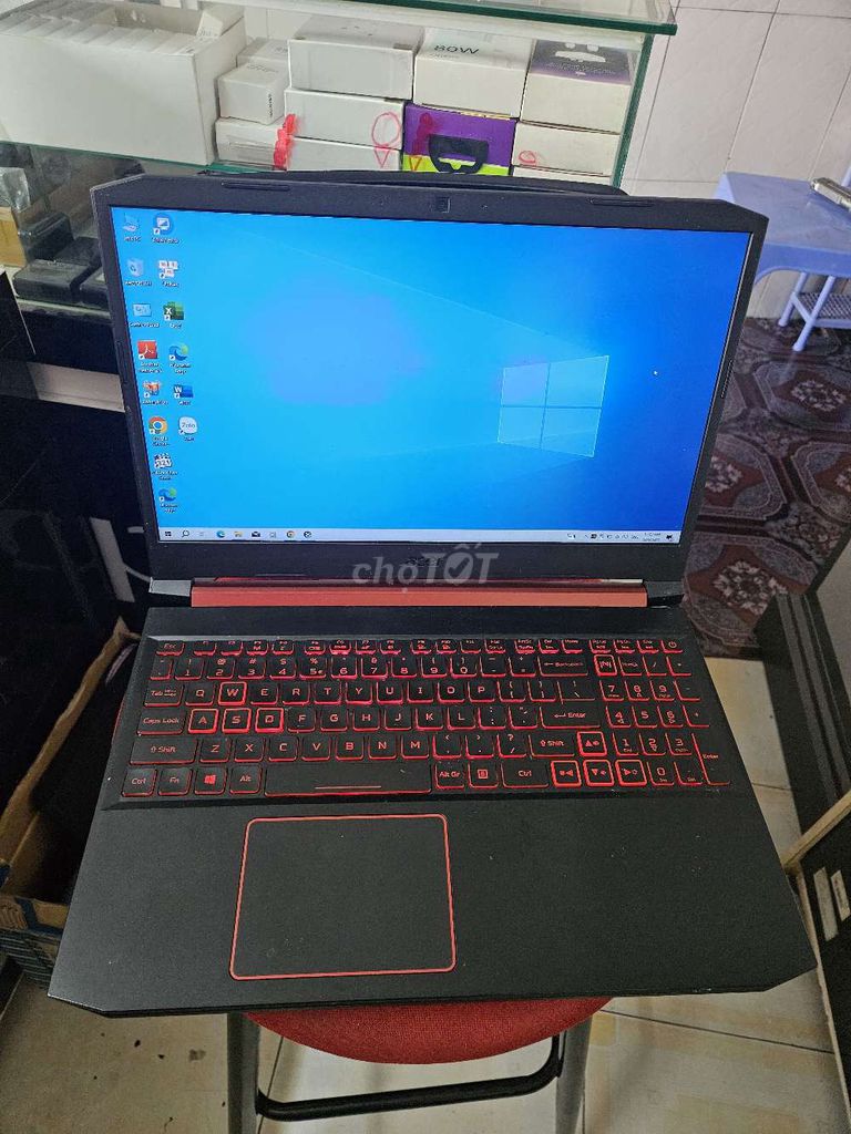 Nitro5 AN515-54 i7 9750H/8g/256g/GTX1650/ful HD