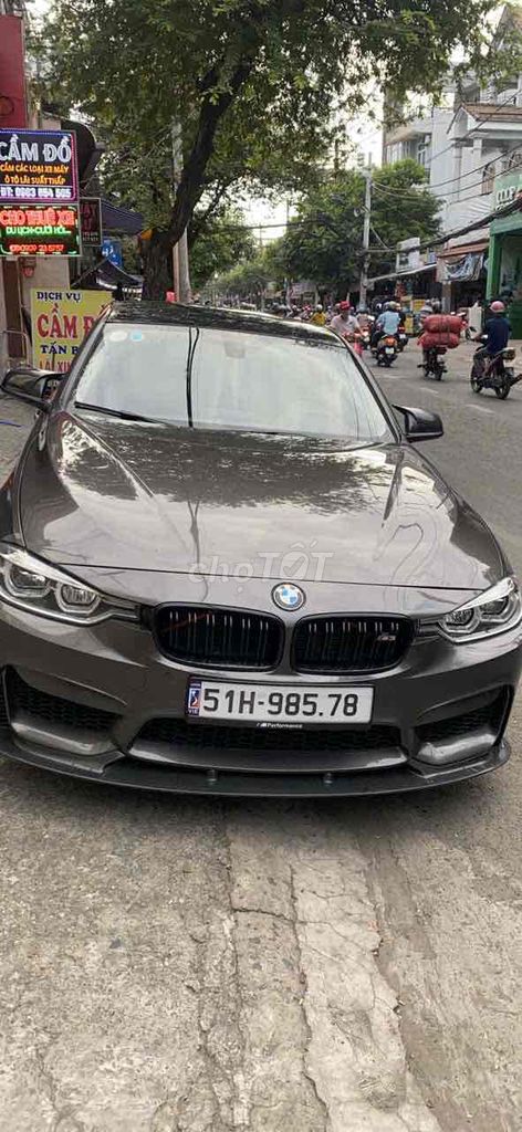 BMW 3 Series 2013 320i - 85000 km