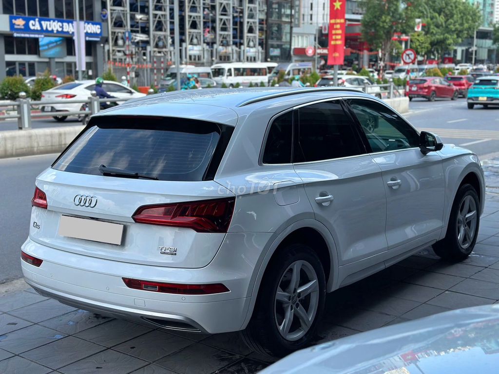 Audi Q5 2.0 TFSI Quattro 2017 model 2018. Mua bán Ô tô tại Quận Long Biên Hà Nội được đăng bởi Nguyễn Tuấn Hoàng hình 4