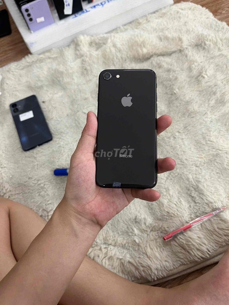iPhone 8, 64GB, pin 77, full vân. Mua bán Điện thoại tại Thành phố Thủ Dầu Một Bình Dương được đăng bởi Phước Mobile hình 1