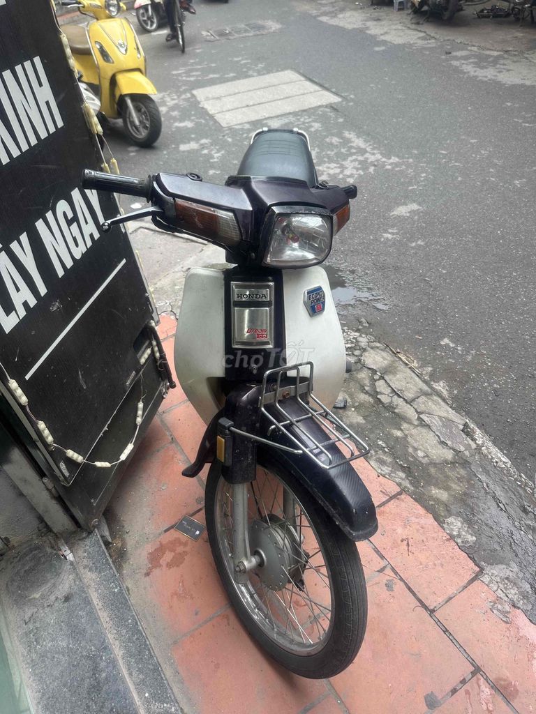Dream chiến. Mua bán Xe máy tại Quận Đống Đa Hà Nội được đăng bởi Apple Chất hình 4