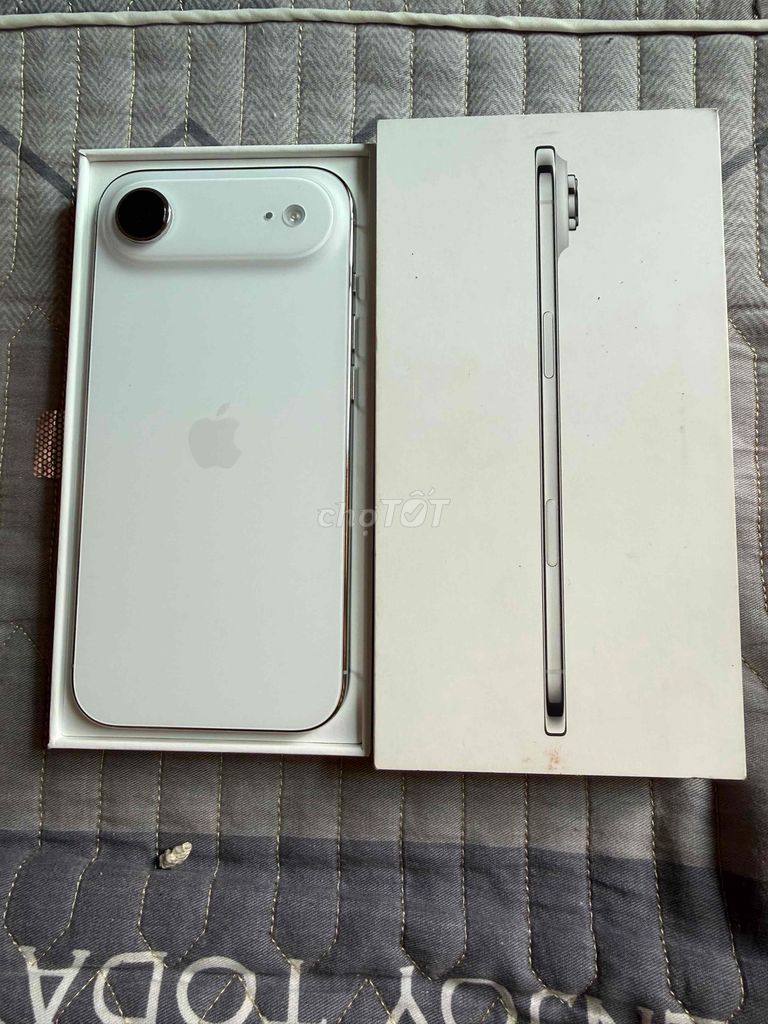 Apple iPhone Air 256GB Trắng ZPA. Mua bán Điện thoại tại Quận Bắc Từ Liêm Hà Nội được đăng bởi Vũ Hoàng Hiệp hình 1