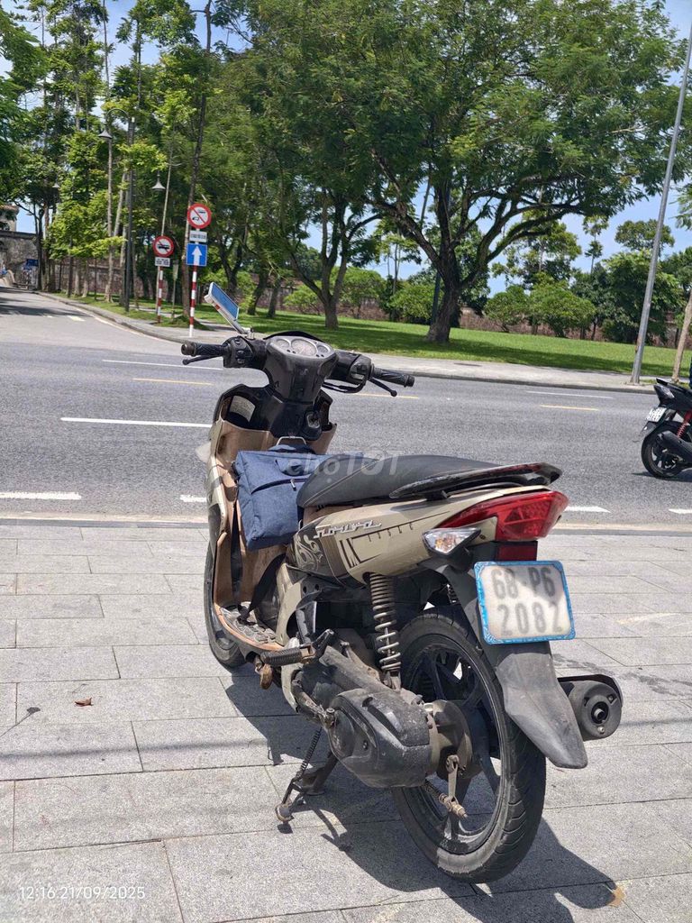 Novo LX - Đề cú nổ ngay - Giấy tờ đầy đủ. Mua bán Xe máy tại Thị xã Hương Thủy Thừa Thiên Huế được đăng bởi CẦM ĐỒ ANH VŨ 198 NGUYỄN TẤT THÀNH hình 5
