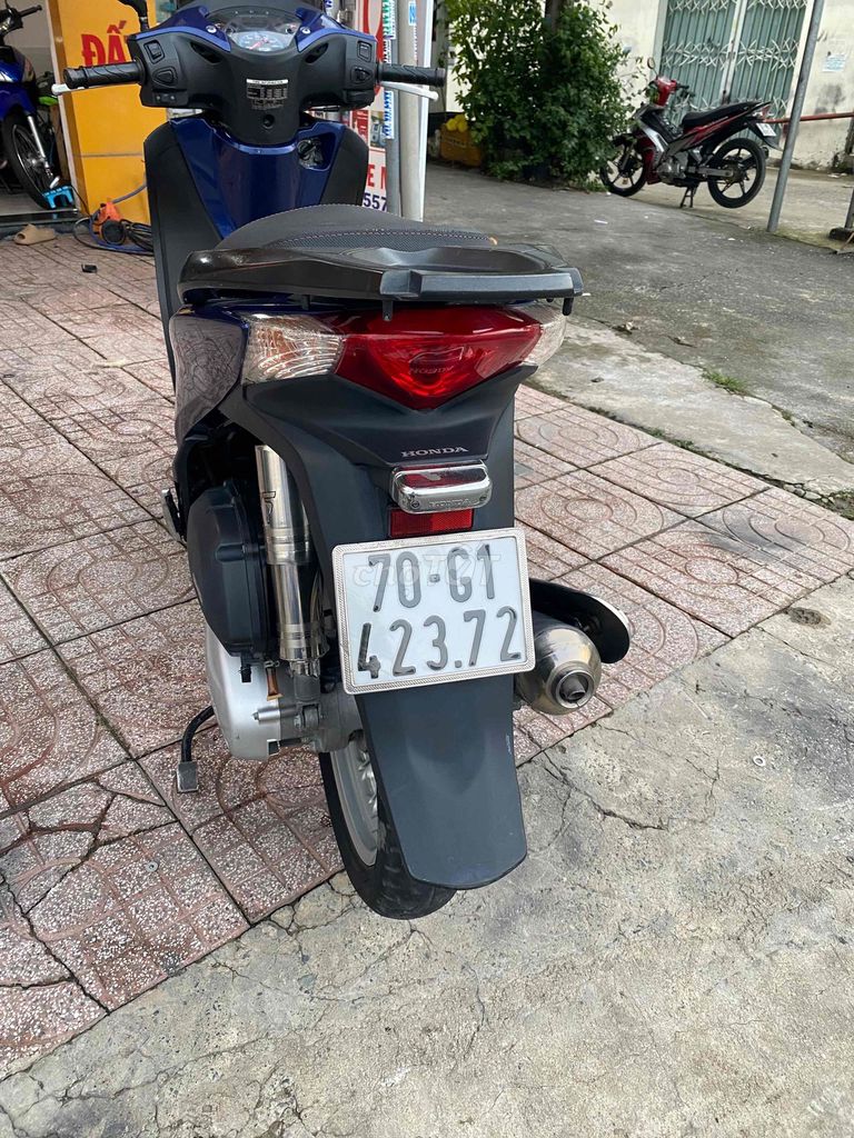 cầm đồ thanh lý. Mua bán Xe máy tại Thành phố Dĩ An Bình Dương được đăng bởi Hoang van thu hình 4