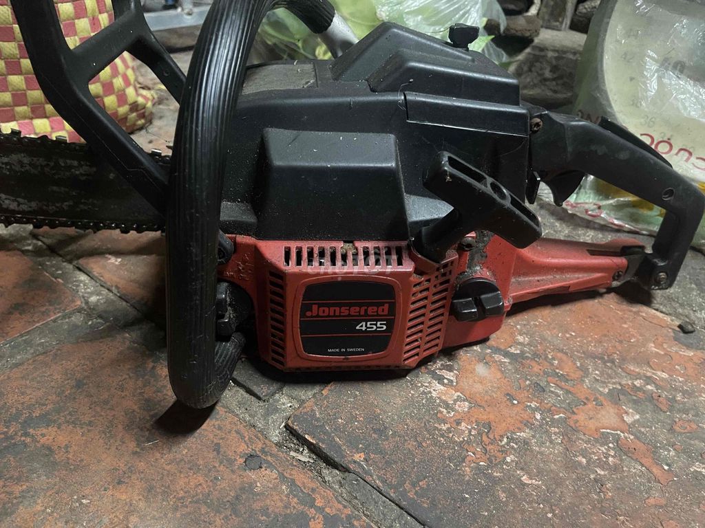 Cưa xích Jonsered 455 Đỏ Đen. Mua bán Đồ chuyên dụng, Giống nuôi trồng tại Huyện Càng Long Trà Vinh được đăng bởi Hồ hình 1