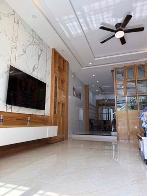 Аренда · 3 комн. · 100 м² · Quận Cẩm Lệ, ул. Đường Phan Triêm