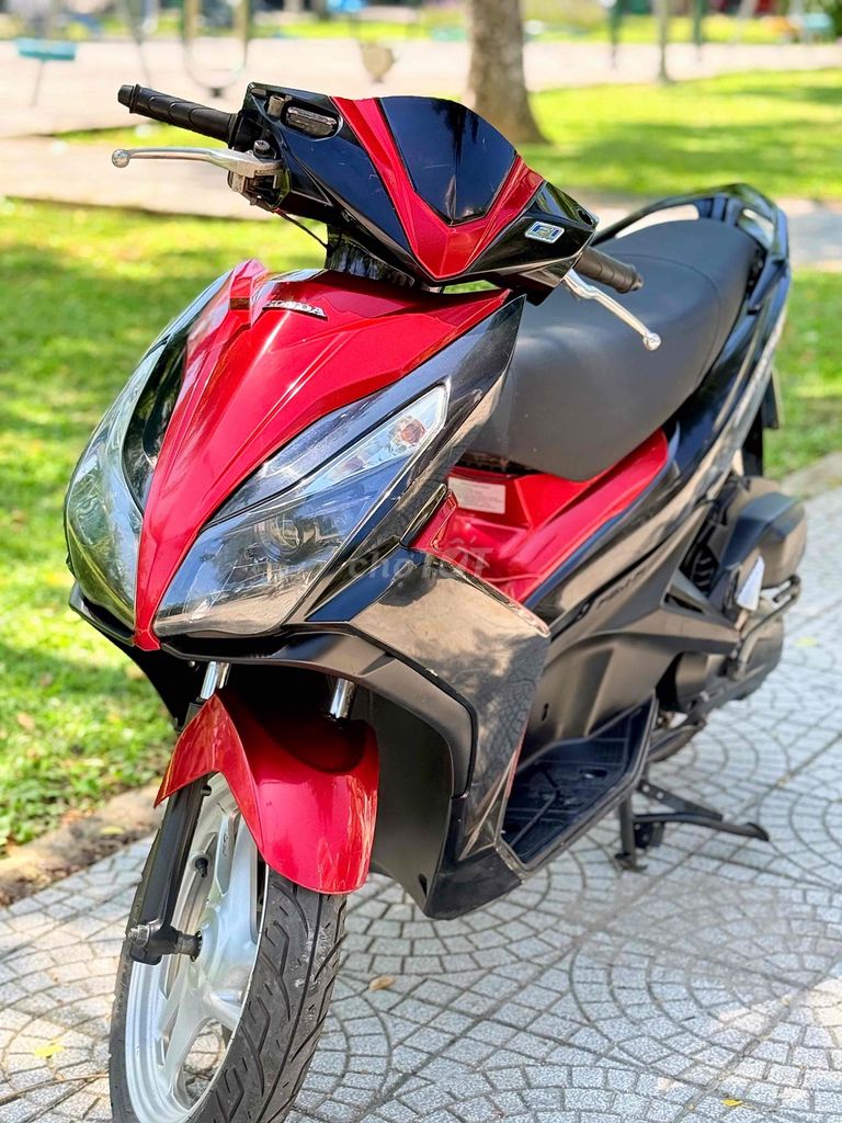Honda Air Blade 2014 Красно-черный Вьетнам