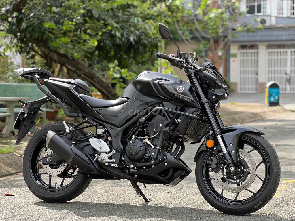 Yamaha MT-03 2023 черный 10 500 км, возможен обмен