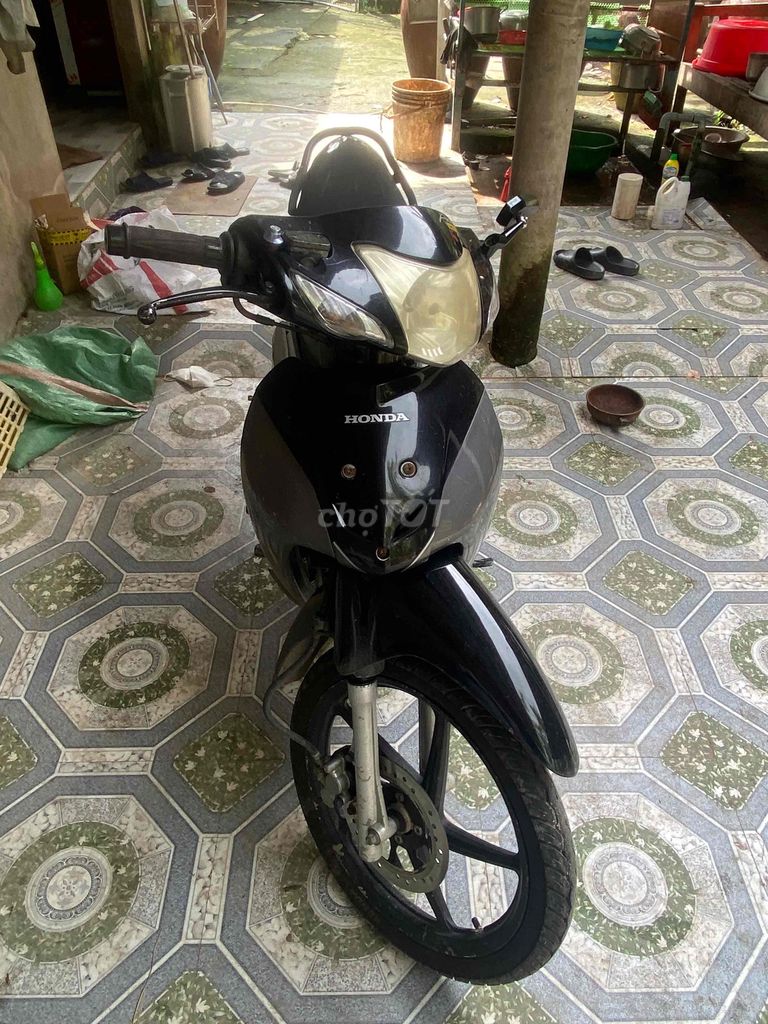 xe máy nguyên zin đầu nồi zin giấy tờ chính chủ. Mua bán Xe máy tại Huyện Tiểu Cần Trà Vinh được đăng bởi Hoàng Xuyên hình 2