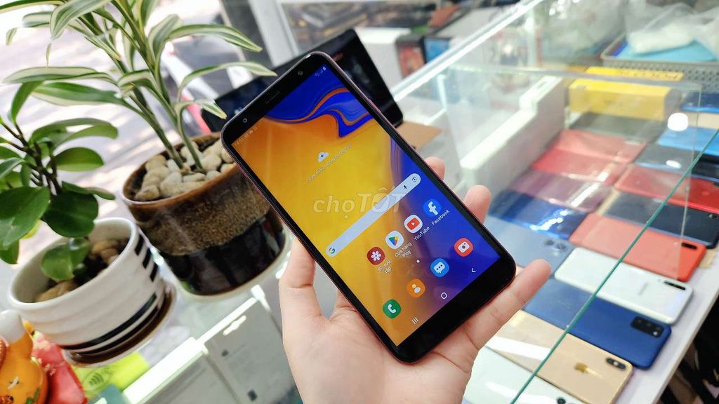Samsung Galaxy J4 Plus 16GB_2G. Mua bán Điện thoại tại Quận Ninh Kiều Cần Thơ được đăng bởi  HUYNH GHI hình 1