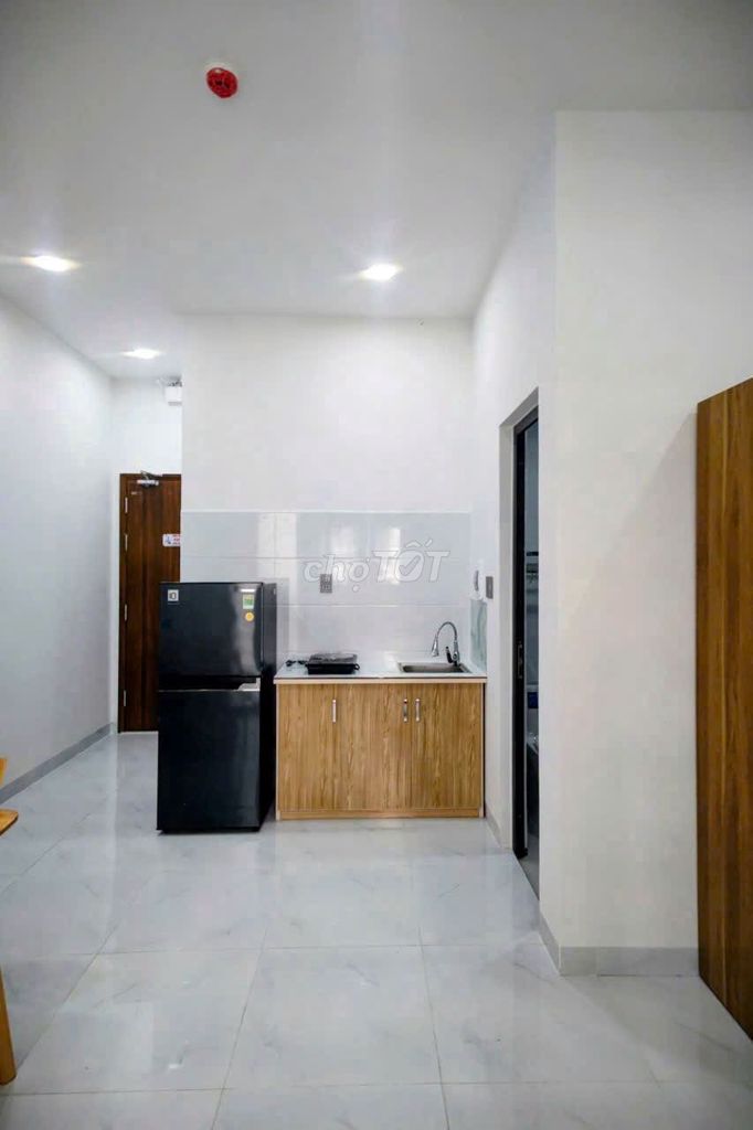 Furnished apartment on Nguyễn Lộ Trạch near the centre — photo 4
