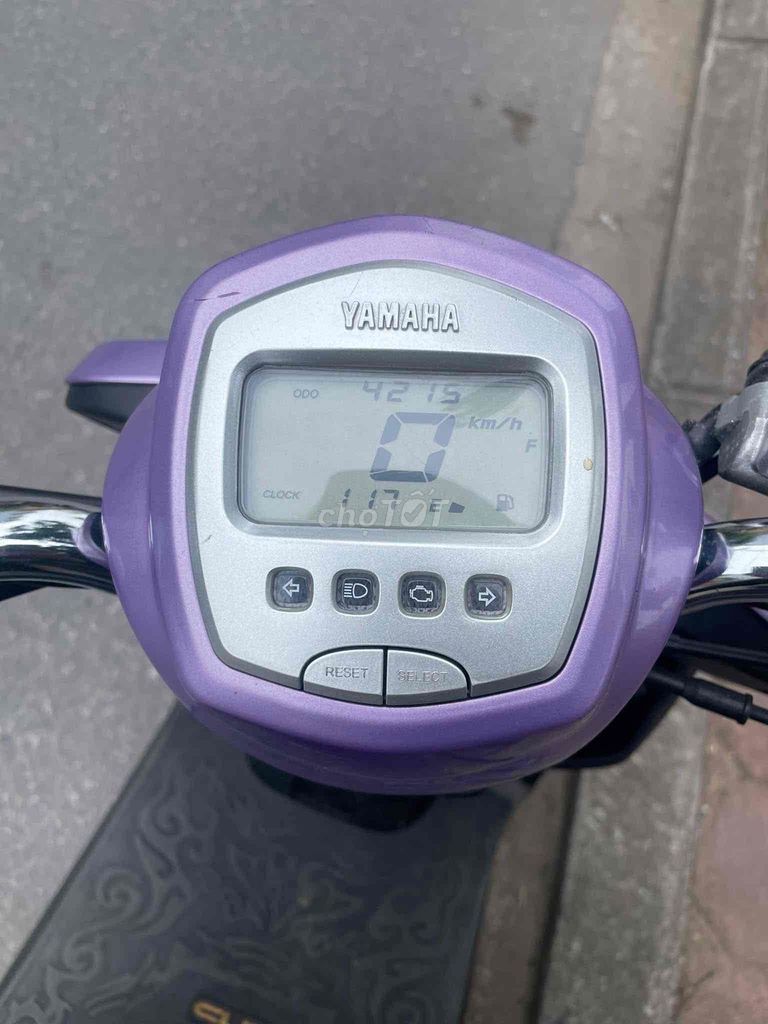 Yamaha Cuxi màu Tím 4000 km. Mua bán Xe máy tại Quận Thanh Xuân Hà Nội được đăng bởi Canhky hình 8