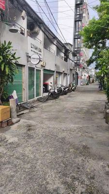 Nhà phố 30 m² · 1 PN · Đường Trường Chinh