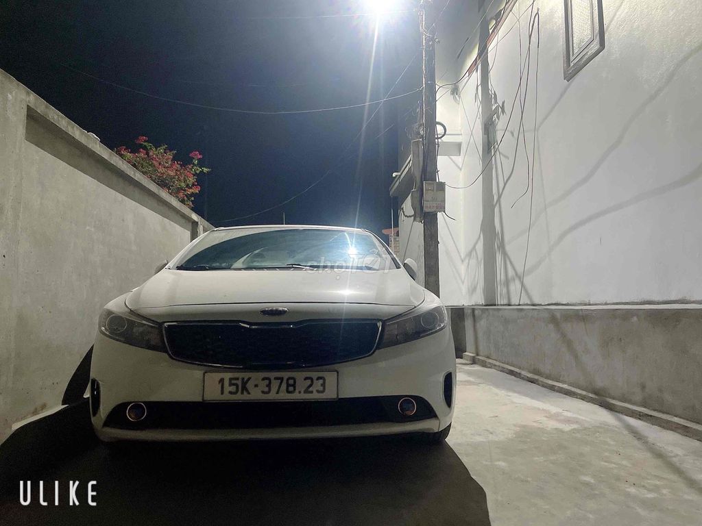 Kia Cerato 2018 механическая коробка белая