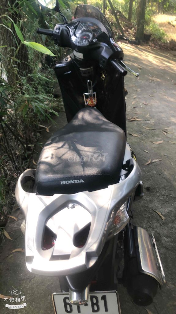 Honda SH 2011 Đen 28000 km. Mua bán Xe máy tại Thành phố Thủ Dầu Một Bình Dương được đăng bởi Nguyễn Văn Sy hình 6