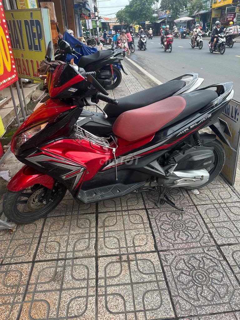Honda Air Blade 2014 Красно-черный