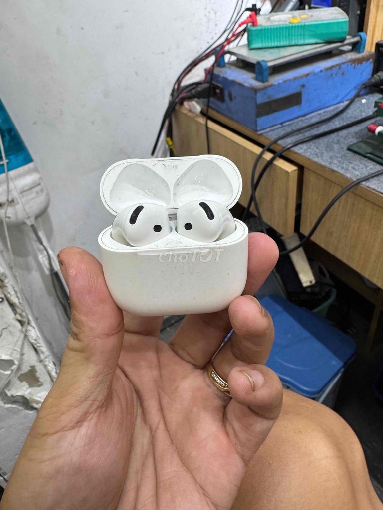 Tai nghe Apple AirPods 4. Mua bán Tivi, Âm thanh tại Quận Bình Thạnh Tp Hồ Chí Minh được đăng bởi khanh hình 1