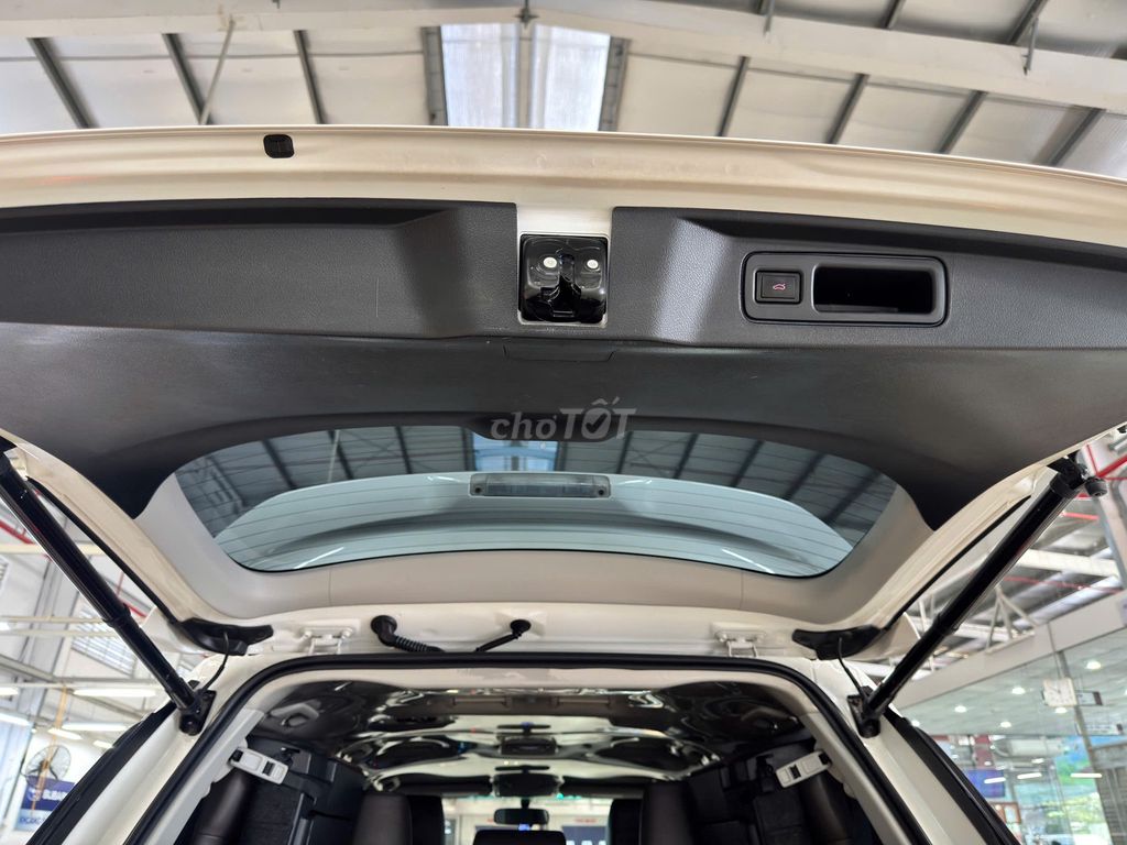 Toyota Fortuner 2020 2.4AT 4x2(CÒN THƯƠNG LƯỢNG). Mua bán Ô tô tại Quận Gò Vấp Tp Hồ Chí Minh được đăng bởi Gia Lạc Toyota hình 12