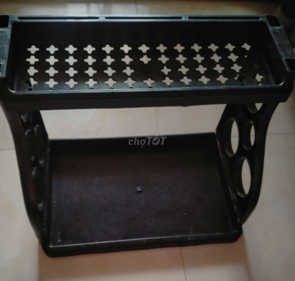 Kệ gia vị nhựa màu đen. Mua bán Tủ, kệ gia đình tại Thành phố Tân An Long An được đăng bởi Mei Mei hình 1