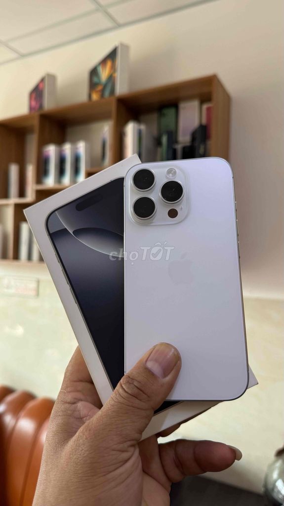 Apple iPhone 16 Pro 128GB Trắng Đã dùng. Mua bán Điện thoại tại Quận Ninh Kiều Cần Thơ được đăng bởi Lợi Ngọc mobile hình 1