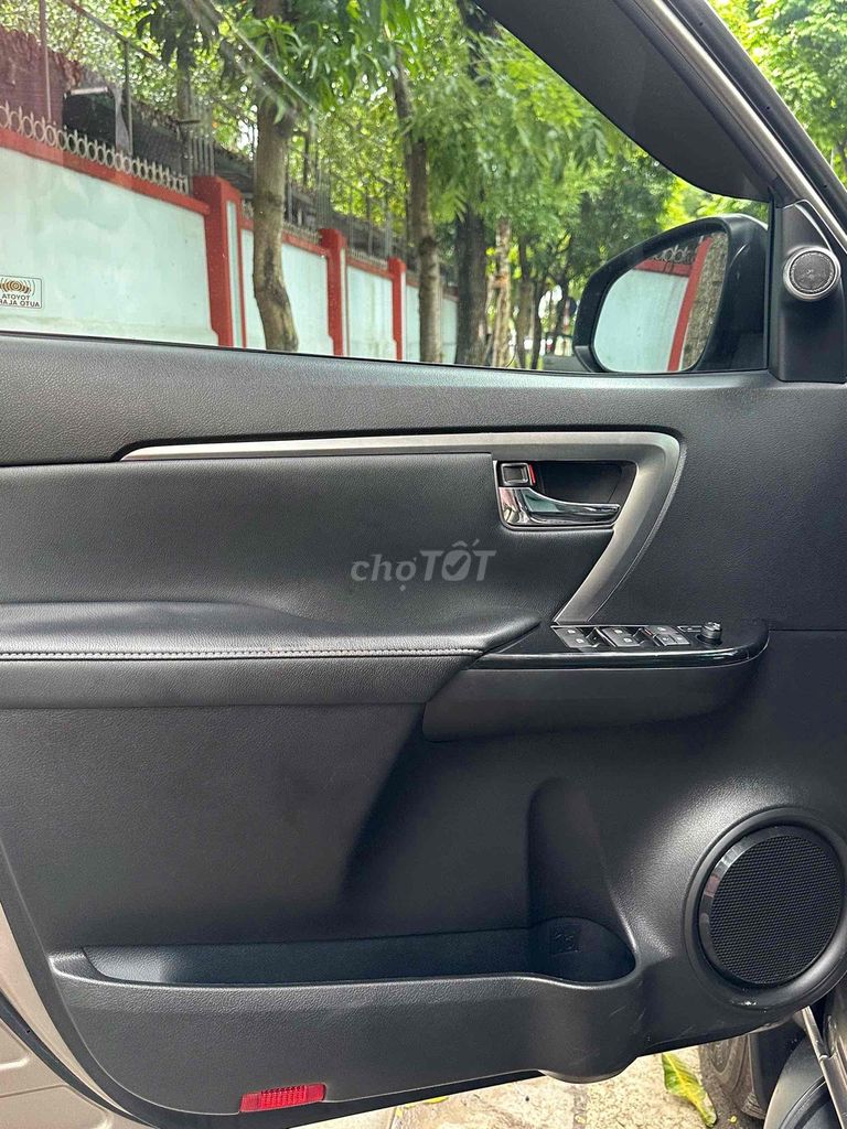 Toyota Fortuner 2.4AT 4x2 sx 2022 máy dầu. Mua bán Ô tô tại Quận Cầu Giấy Hà Nội được đăng bởi Cao Quý hình 7