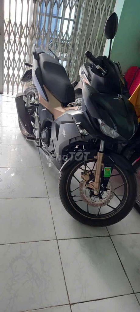 Cần bán xe. Mua bán Xe máy tại Huyện Đức Hòa Long An được đăng bởi Trung Nguyễn hình 1