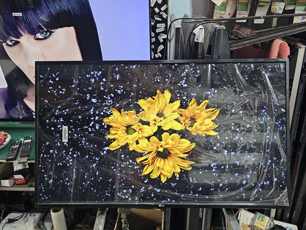 Smart LG 4K 43" - 43"UK6540. Viền Nhôm - Đẹp 98%. Mua bán Tivi, Âm thanh tại Quận 12 Tp Hồ Chí Minh được đăng bởi Quốc Vinh hình 1