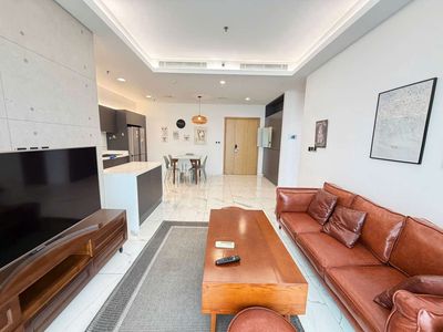 Căn hộ 96 m² · 2 PN · Sarina Condominium