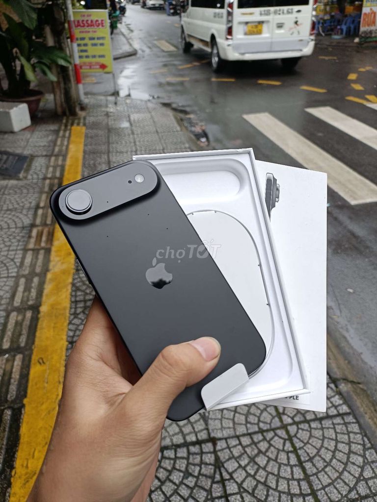 iPhone 17 Air 256GB Đen VN Openbox sạc 0 lần. Mua bán Điện thoại tại Quận Thanh Khê Đà Nẵng được đăng bởi TT PHONE Đà Nẵng  hình 1