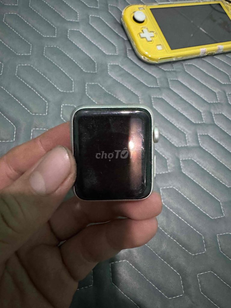 apple watch gen 1 bán giá xác hư cảm ứng