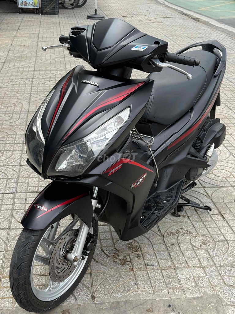 Honda Air Blade черный скутер