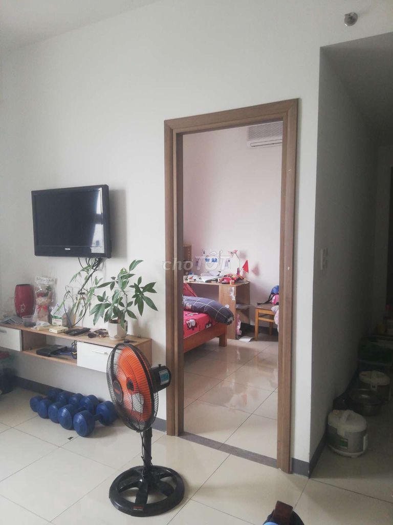Ban can ho thuong mai 56m2 2pn imperial place 633 kinh duong vuong