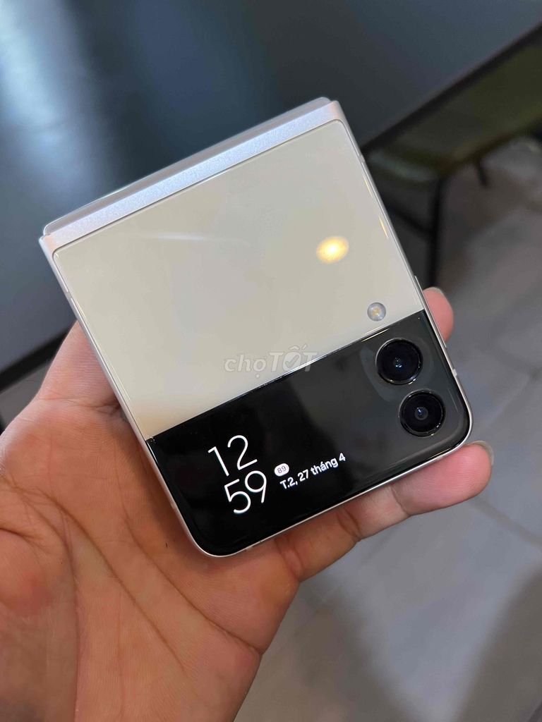 Samsung Z Flip3 5G 256GB zin full có gl. Mua bán Điện thoại tại Quận Bình Tân Tp Hồ Chí Minh được đăng bởi Mr Zui 18 tuổi rưỡi hình 1