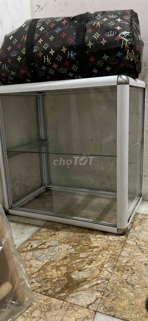 Tủ nhôm kính Trắng 50x50x33cm 2 tầng. Mua bán Tủ, kệ gia đình tại Quận Cầu Giấy Hà Nội được đăng bởi Đồ Nam Xuất Xịn..GuuBox hình 1