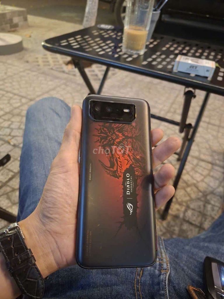 Asus ROG Phone 6 Diablo Đen. Mua bán Điện thoại tại Quận Ninh Kiều Cần Thơ được đăng bởi Bạn Nhậu Tôi Láy Cần Thơ hình 1