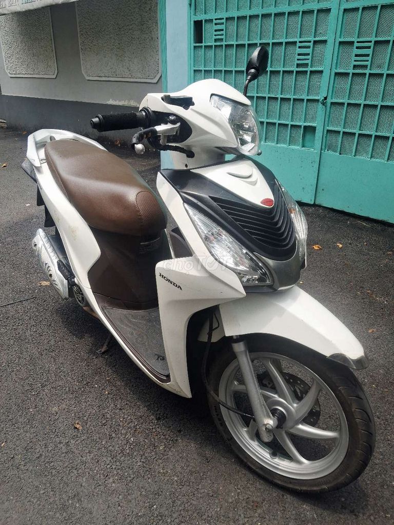 Honda vision 2016 biển sài gòn chính chủ. Mua bán Xe máy tại Quận 3 Tp Hồ Chí Minh được đăng bởi bắp rang bơ hình 1