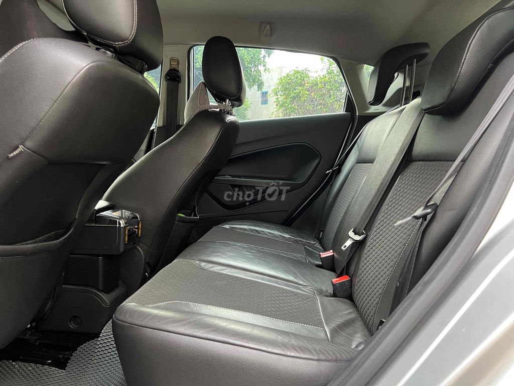 XE GIA ĐÌNH BÁN - Fiesta Cọp 63.000 KM Đẹp chất💯💯. Mua bán Ô tô tại Quận Gò Vấp Tp Hồ Chí Minh được đăng bởi DHAUTO FORD CHUYÊN XE FORD LƯỚT CHÂTD LƯỢNG CAO hình 14