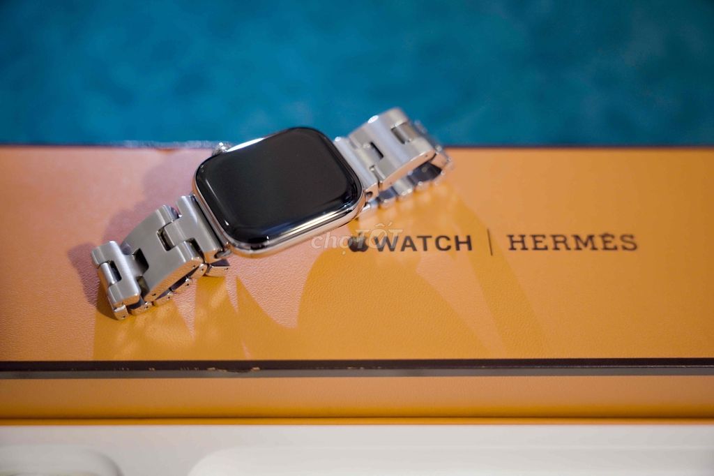 Apple Watch Series 11 Titanium Bạc 42mm. Mua bán Thiết bị đeo thông minh tại Quận 7 Tp Hồ Chí Minh được đăng bởi Hoàng Lâm hình 1