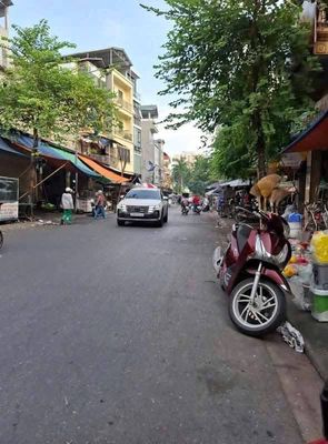 Bán nhà 35m2 mặt tiền 5.7m tại Văn Điển, Thanh Trì, Hà Nội