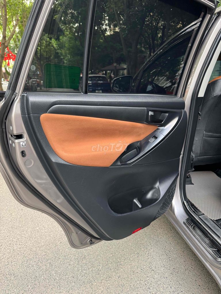 Toyota Innova 2020 ban 2.0G - số sàn tư nhân. Mua bán Ô tô tại Quận Nam Từ Liêm Hà Nội được đăng bởi phạm phương nga hình 8