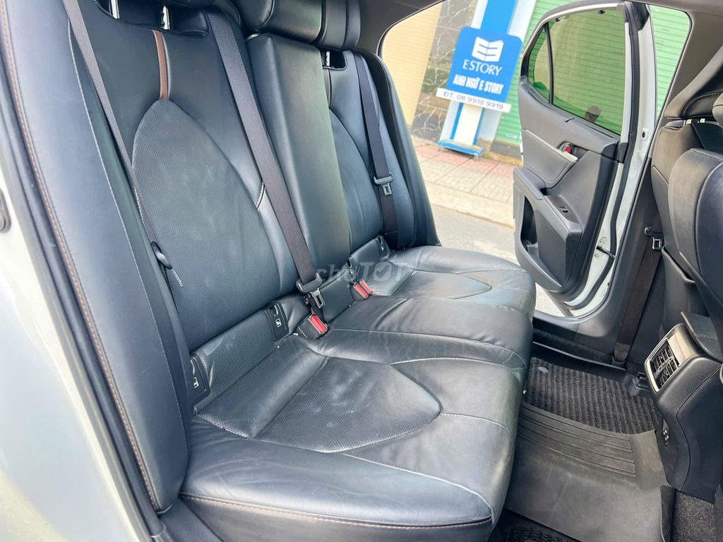 Toyota Camry 2021 2.5Q - 66000 km. Mua bán Ô tô tại Thành phố Thủ Dầu Một Bình Dương được đăng bởi trần thị khánh huyền  hình 7